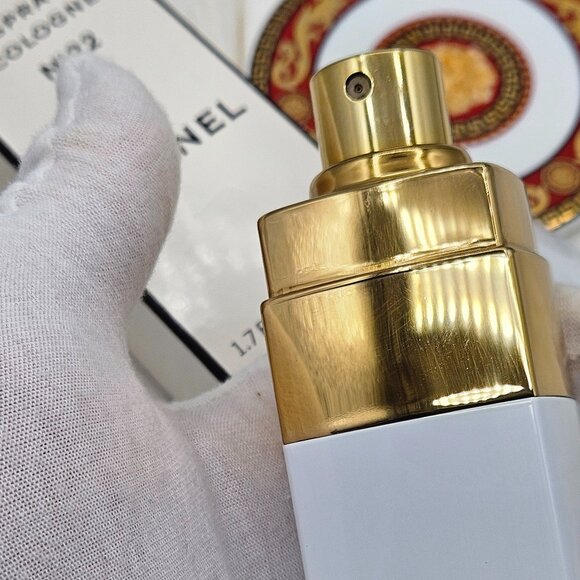 CHANEL No.22 Spray Cologne - Picture 6 of 10